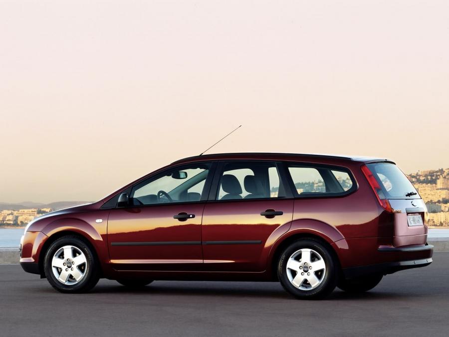  Ford Focus Turnier 2005 года  (EU) (фото 2 из 4)